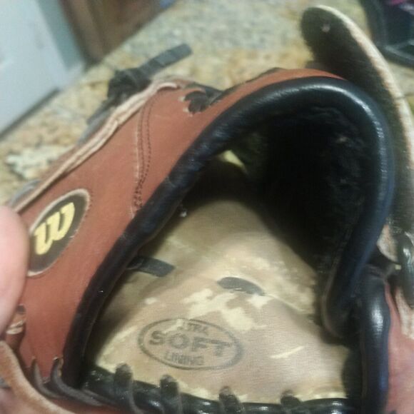 Rare Wilson A1812 Dual Hinge Crown Web 10.5" Leather Baseball Glove LHT - Picture 10 of 12